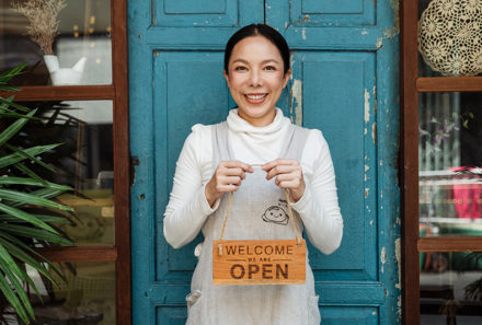 How to Start Your Own Business (And Live Out Those Entrepreneurial Dreams)