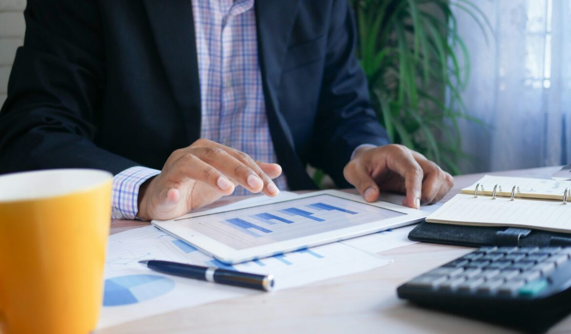 Business Reports: 10 Types and How To Write Them