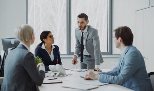 Business Plan vs Strategic Plan: Which Document Your Reader Needs